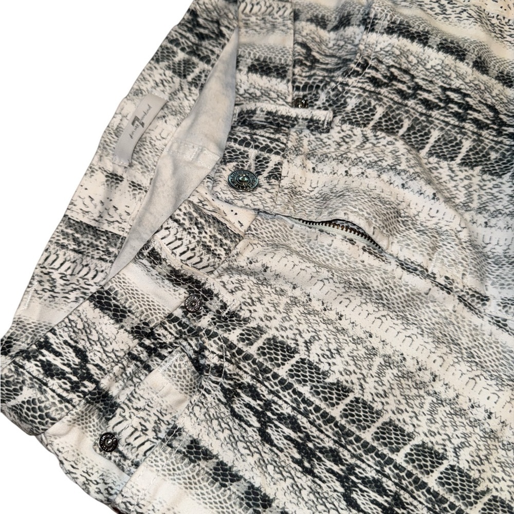 7 For All Mankind
Ankle Skinny Jeans in Black White Reptile - Picture 3 of 6
